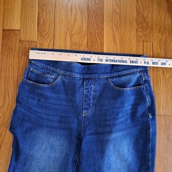 Soft Surroundings Women's Medium Pull On Elastic Waist Pants Denim Jeans Blue - Picture 9 of 11